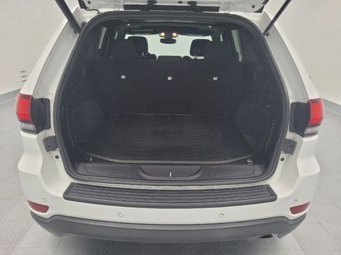 Used 2019 Jeep Grand Cherokee Laredo image 29