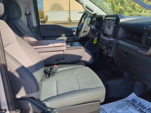 Used 2025 Ford F150 XL w/ Equipment Group 103A High image 27