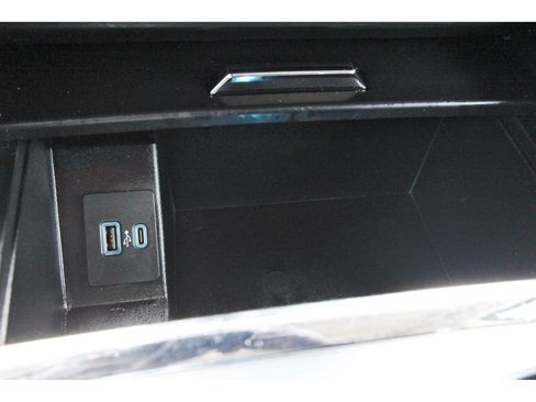 Used 2022 Ford Expedition XLT RWD image 28