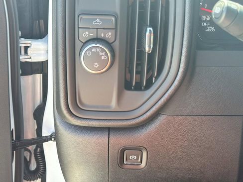 New 2026 Chevrolet Silverado 1500 Custom image 20
