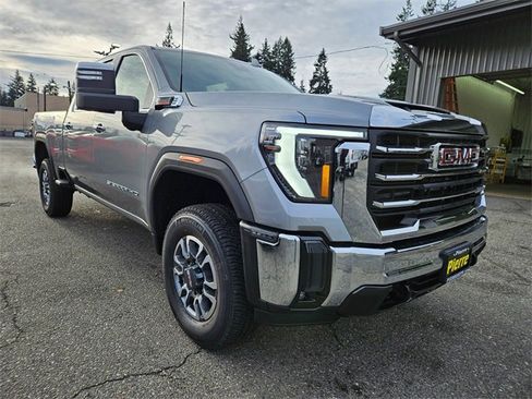 New 2026 GMC Sierra 2500 SLT image 6