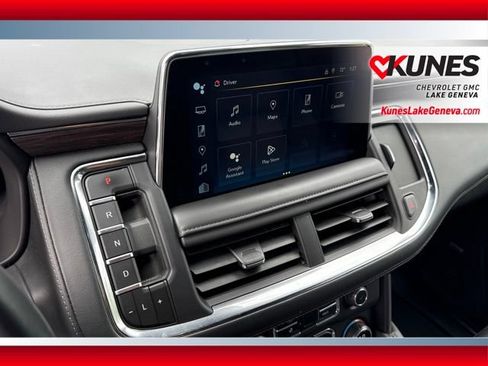 Used 2024 Chevrolet Suburban LT AWD/4WD image 21