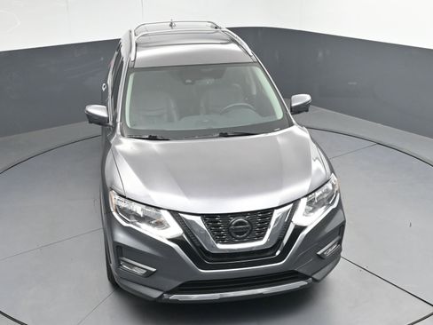 Used 2018 Nissan Rogue SL image 32