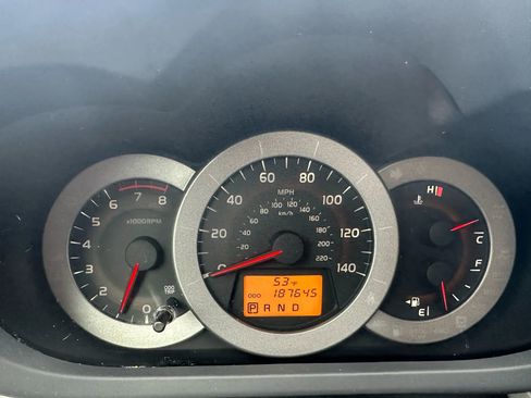 Used 2011 Toyota RAV4 4WD w/ Base L4 Extra Value Pkg image 26