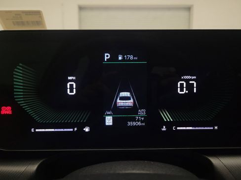 Used 2025 Kia K4 FWD image 23