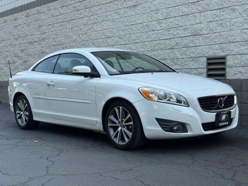 Used 2012 Volvo C70 T5 w/ Climate Pkg FWD image 18