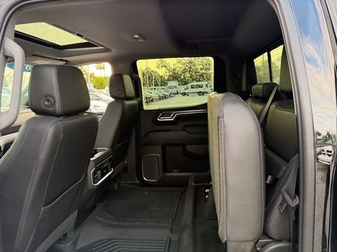 Used 2022 Chevrolet Silverado 1500 LTZ w/ LTZ Premium Package AWD/4WD image 8