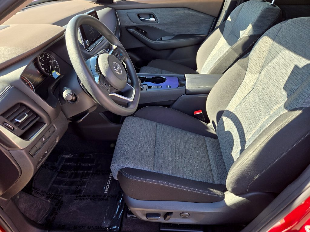 Certified 2023 Nissan Rogue SV FWD image 10