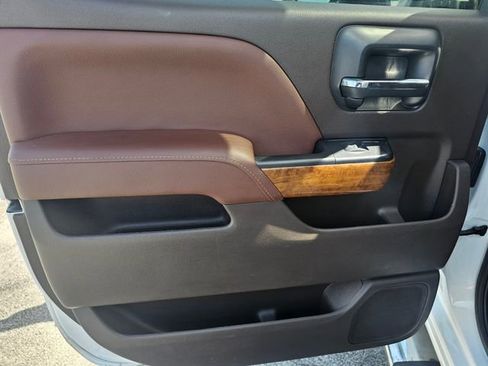 Used 2018 Chevrolet Silverado 1500 High Country RWD image 22