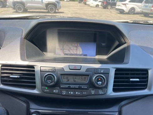 Used 2016 Honda Odyssey Touring image 6