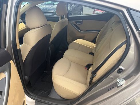 Used 2012 Hyundai Elantra GLS FWD image 13
