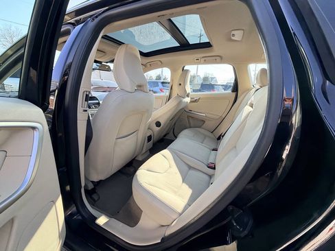 Used 2010 Volvo XC60 3.2 image 11