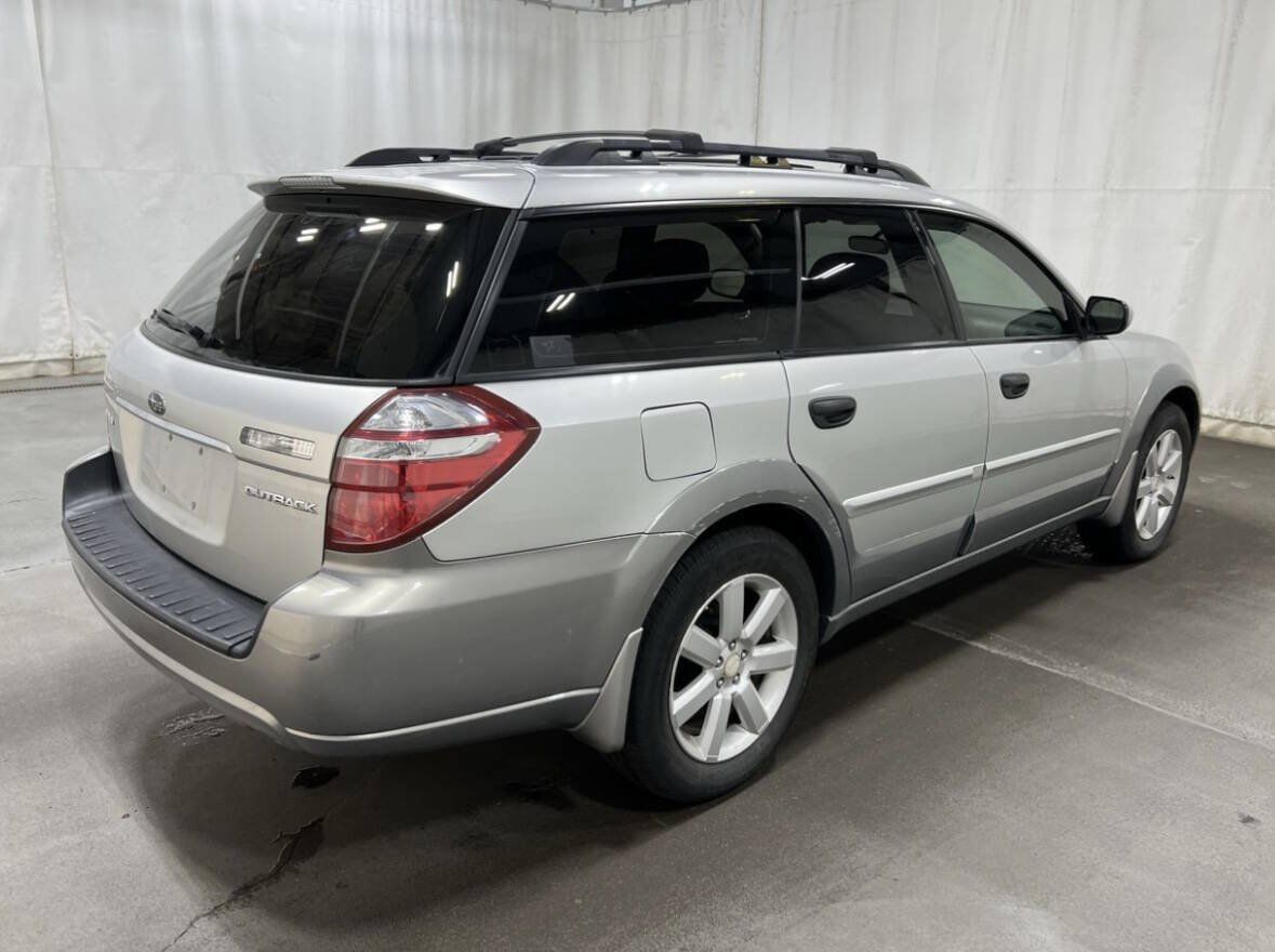 Used 2007 Subaru Outback 2.5i AWD/4WD image 5