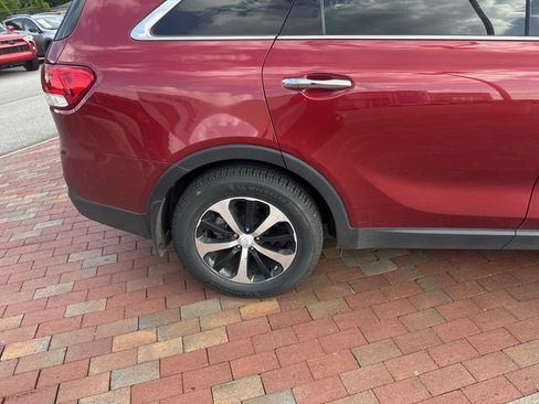 Used 2017 Kia Sorento EX FWD image 15