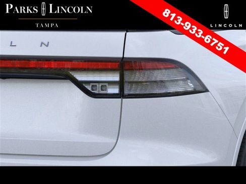 New 2026 Lincoln Aviator 2WD w/ Jet Appearance Package image 21