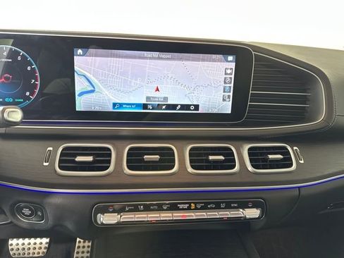Used 2022 Mercedes-Benz GLS 450 4MATIC image 22