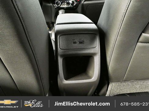 Used 2025 Chevrolet Trax ACTIV w/ Sunroof Package FWD image 19