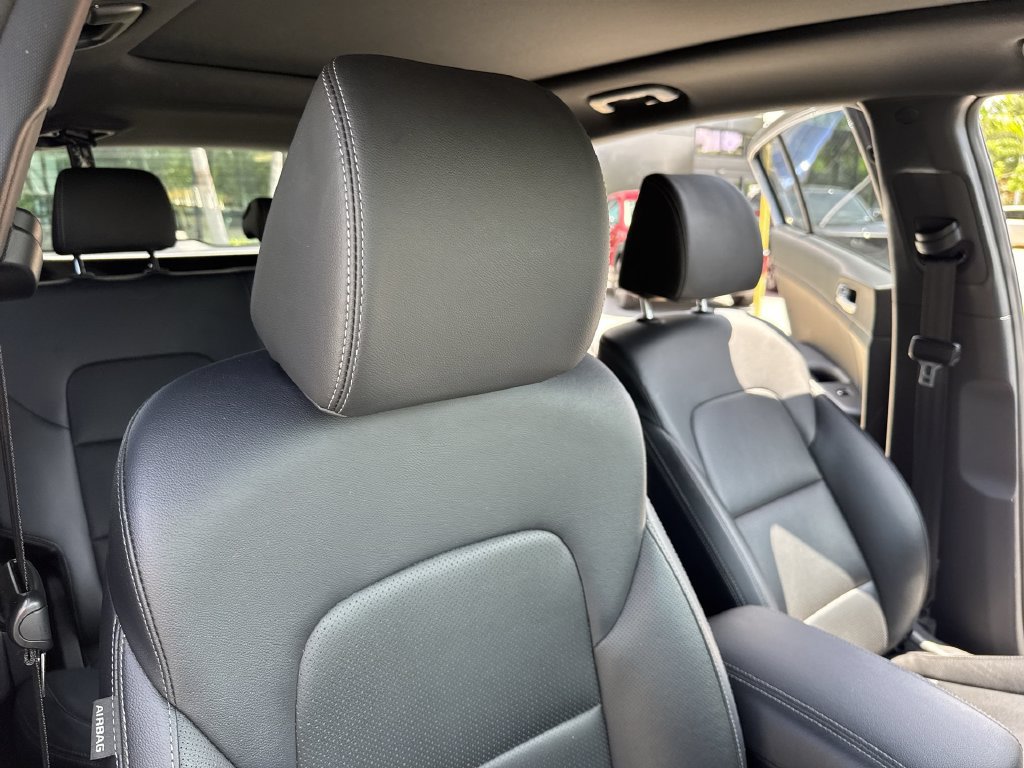 Used 2022 Kia Sportage Nightfall Edition FWD image 46