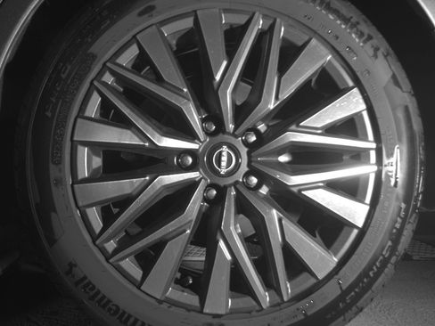 Used 2025 Nissan Altima 2.5 SV image 14