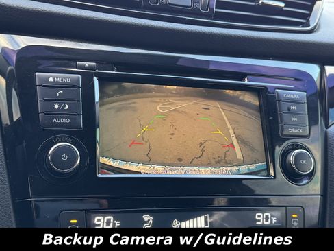 Certified 2021 Nissan Rogue Sport SV image 9