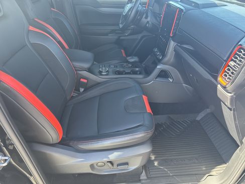 Certified 2025 Ford Ranger Raptor AWD/4WD image 15