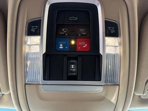 Used 2021 RAM 1500 Laramie AWD/4WD image 27