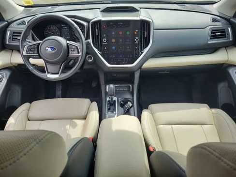 Used 2023 Subaru Ascent Limited image 10