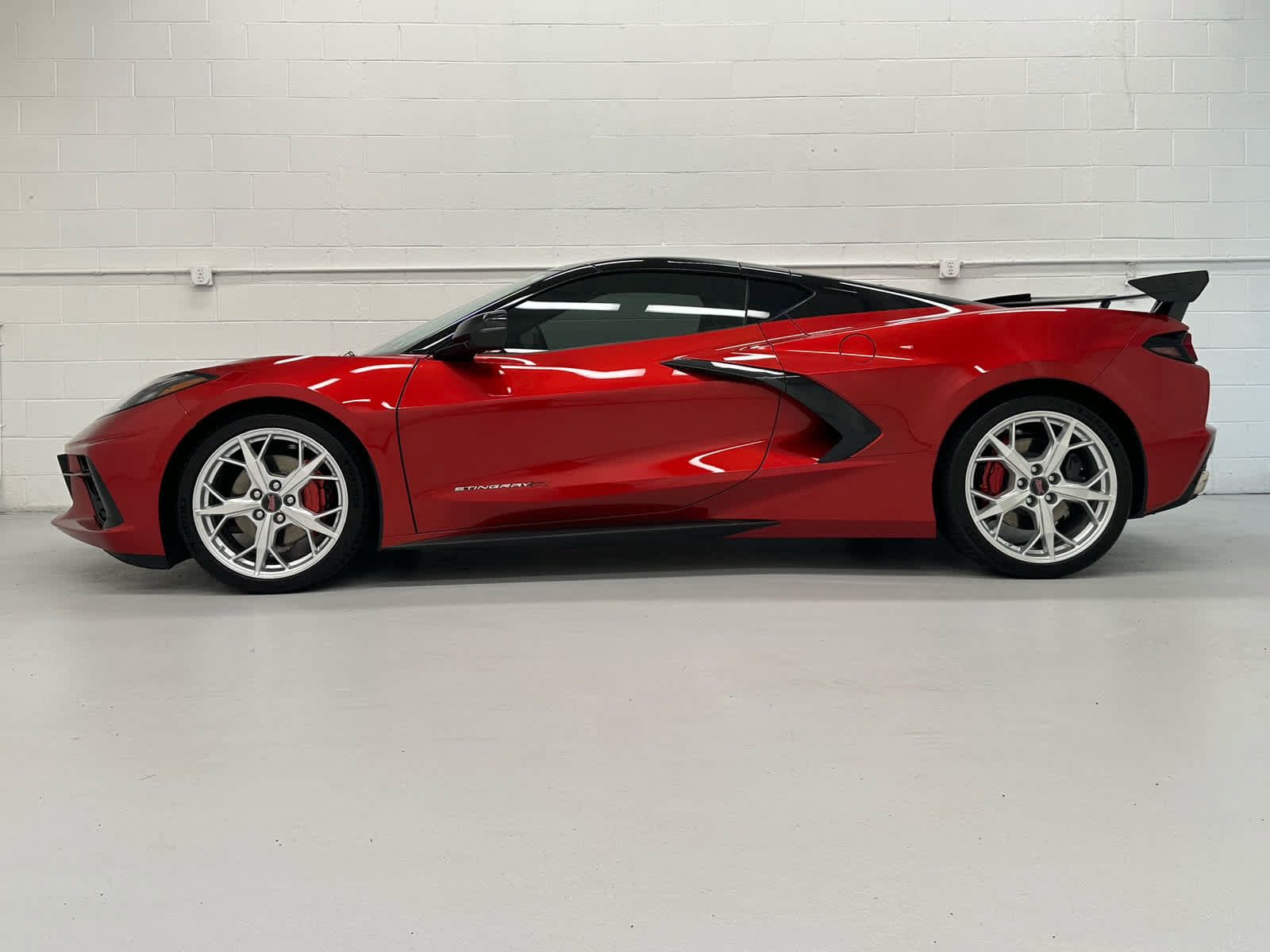Used 2023 Chevrolet Corvette Stingray Preferred Cpe RWD image 3