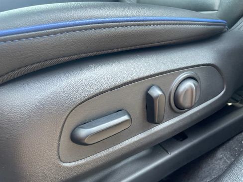 Used 2024 Buick Envista Sport Touring w/ Convenience I Package FWD image 20