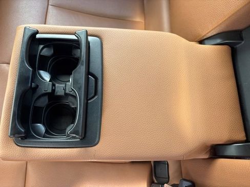 Used 2017 BMW 330i Sedan RWD image 31