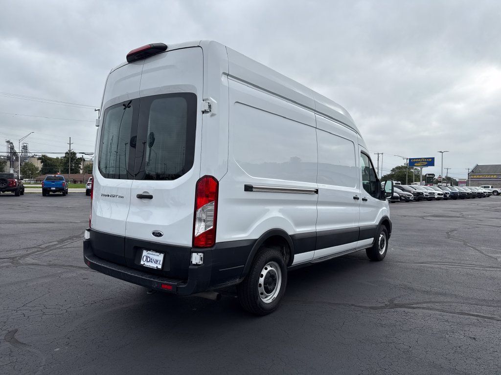 Used 2023 Ford Transit 250 148 High Roof RWD image 7