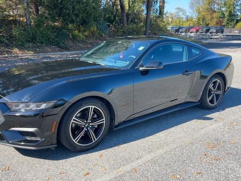 Used 2024 Ford Mustang Coupe image 29