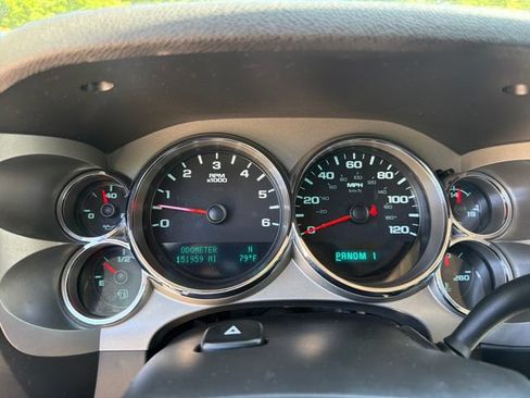 Used 2013 GMC Sierra 2500 SLE w/ SLE Preferred Package AWD/4WD image 16