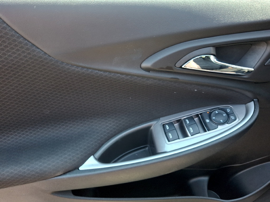 Used 2025 Chevrolet Malibu LT FWD image 12