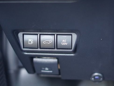 Used 2023 Toyota Prius Prime Premium image 20