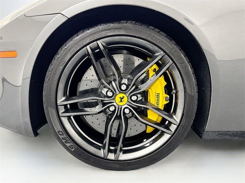 Used 2015 Ferrari FF image 33