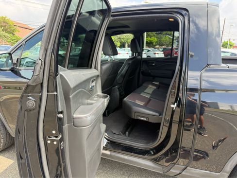 Used 2023 Honda Ridgeline Black Edition image 9