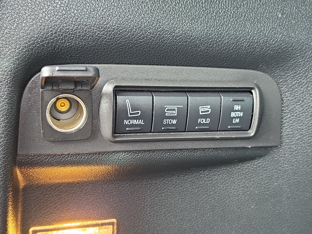 Used 2019 Ford Explorer Limited w/ Class III Trailer Tow Package AWD/4WD image 12