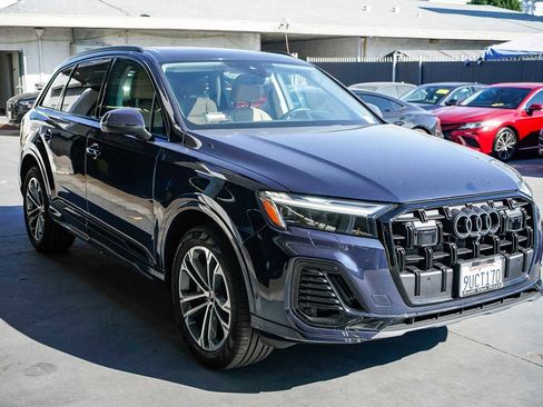Used 2025 Audi Q7 2.0T Premium w/ Convenience Plus Package image 5