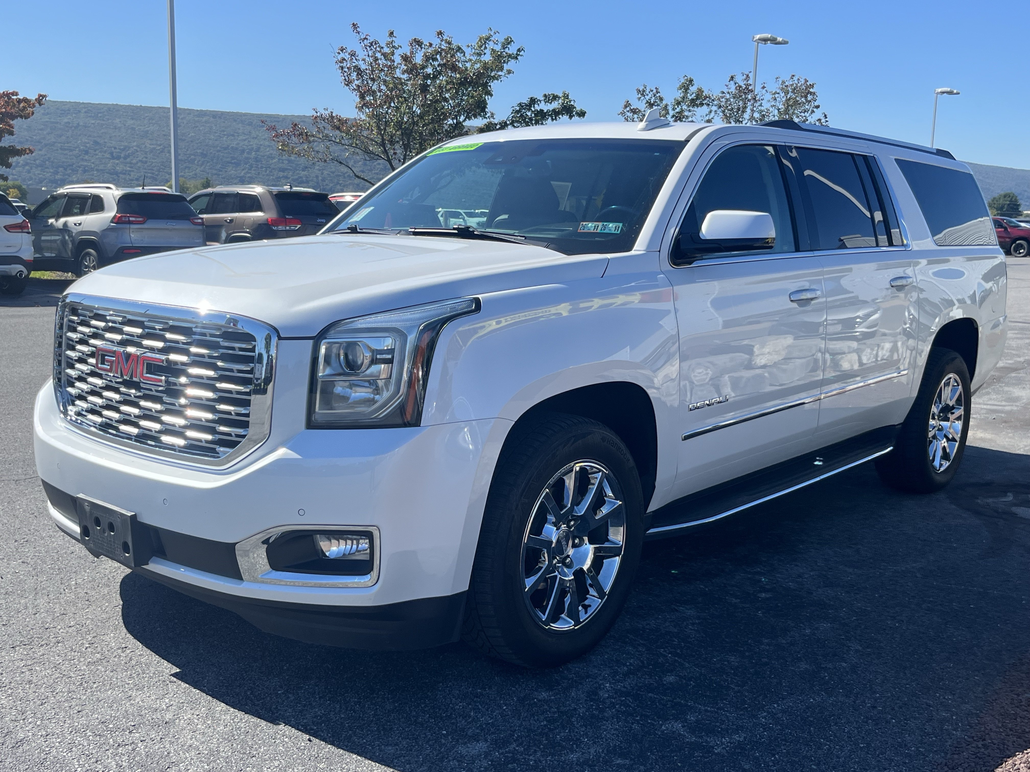 Used 2019 GMC Yukon XL Denali w/ Open Road Package AWD/4WD image 8