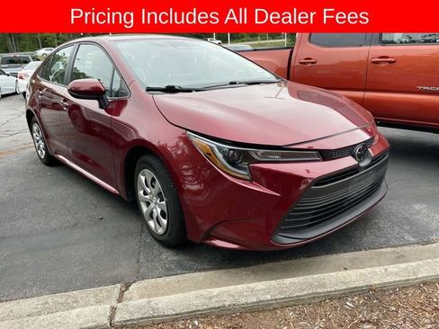 Used 2024 Toyota Corolla LE FWD image 5
