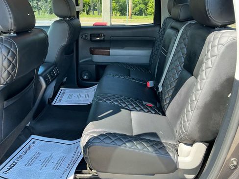 Used 2012 Toyota Tundra Limited w/ Memory Pkg AWD/4WD image 9