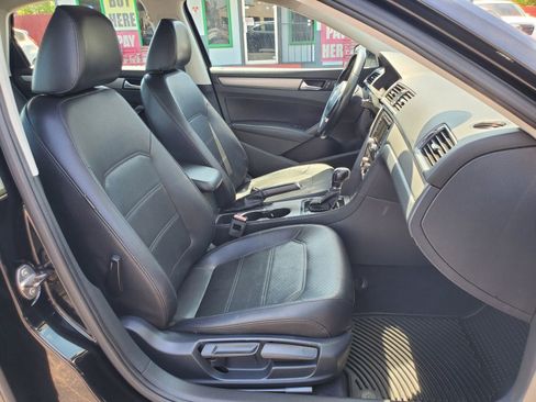 Used 2014 Volkswagen Passat 1.8T SE image 10
