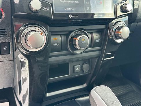 Certified 2023 Toyota 4Runner TRD Off-Road Premium w/ Off Road Premium Plus Package AWD/4WD image 26