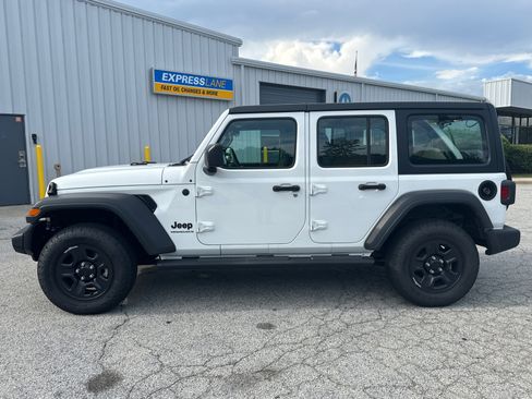 Used 2025 Jeep Wrangler Unlimited Sport AWD/4WD image 8