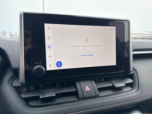 Used 2024 Toyota RAV4 LE image 19