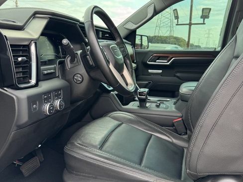 Used 2023 GMC Sierra 1500 Denali w/ Denali Reserve Package AWD/4WD image 10