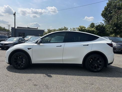 Used 2021 Tesla Model Y Long Range AWD/4WD image 6