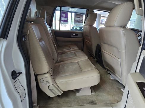 Used 2014 Ford Expedition EL XLT w/ Equipment Group 202A AWD/4WD image 20