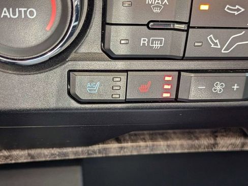 Used 2019 Ford F250 Lariat w/ Lariat Ultimate Package image 24